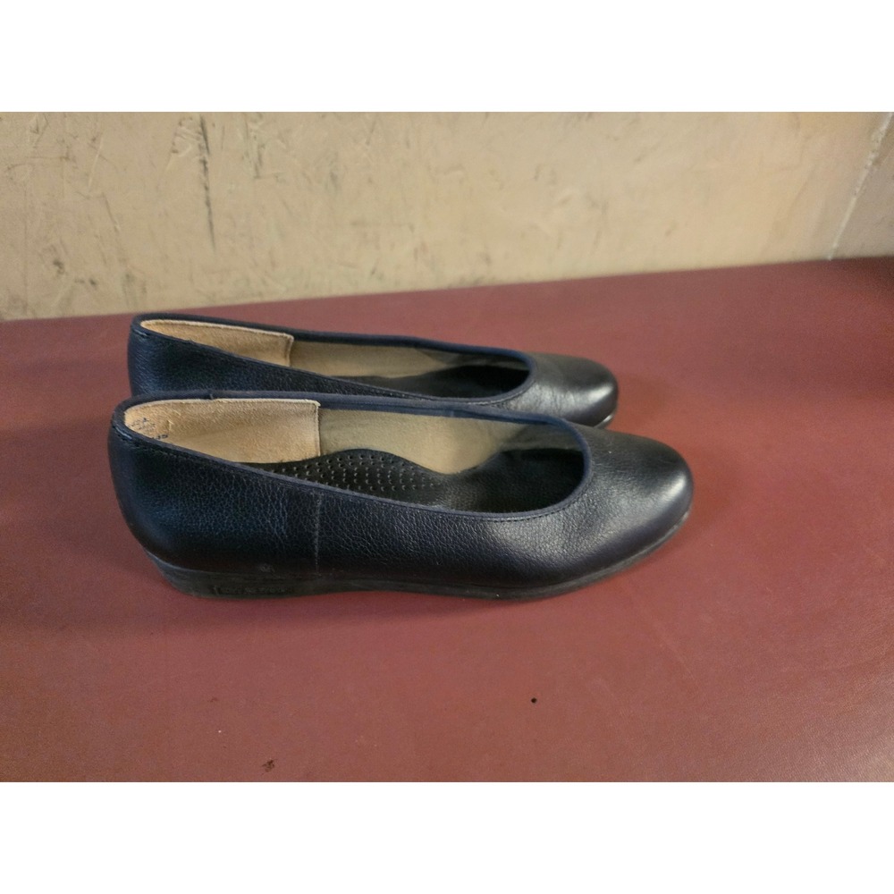 Soft Spots Womens Navy Blue Leather Comfort Flats Round Toe 9.5 M